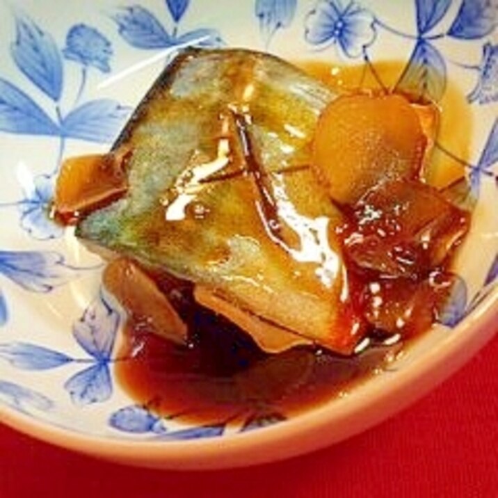 こくとうま味のさばの煮付け